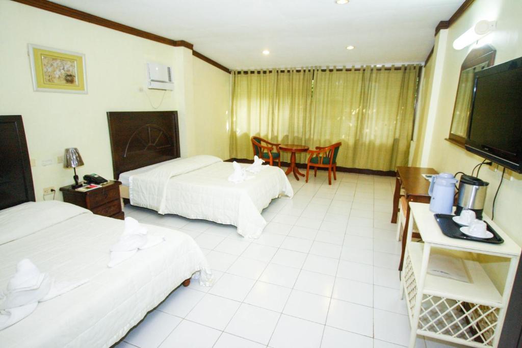 Bohol La Roca Hotel Totolan Quarto foto